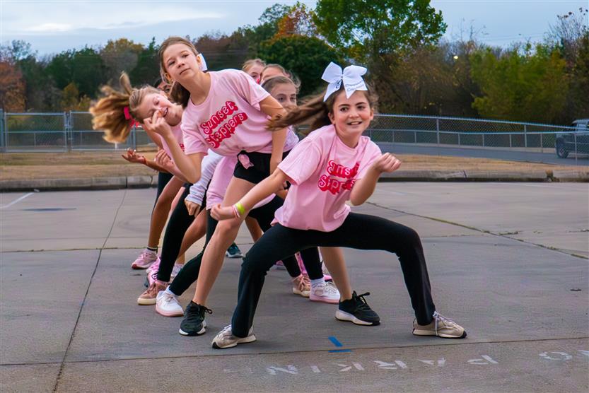 Sunset Elementary community enjoys Fall Carnival
